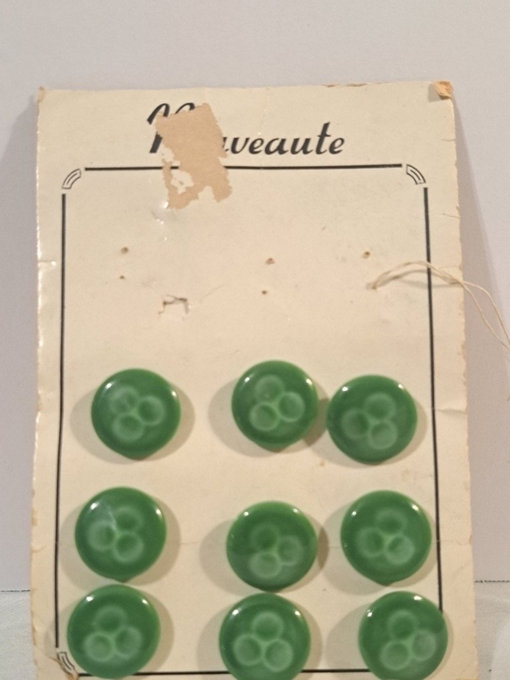 Green Round Vintage-Style Men’s Button Set - Unbranded